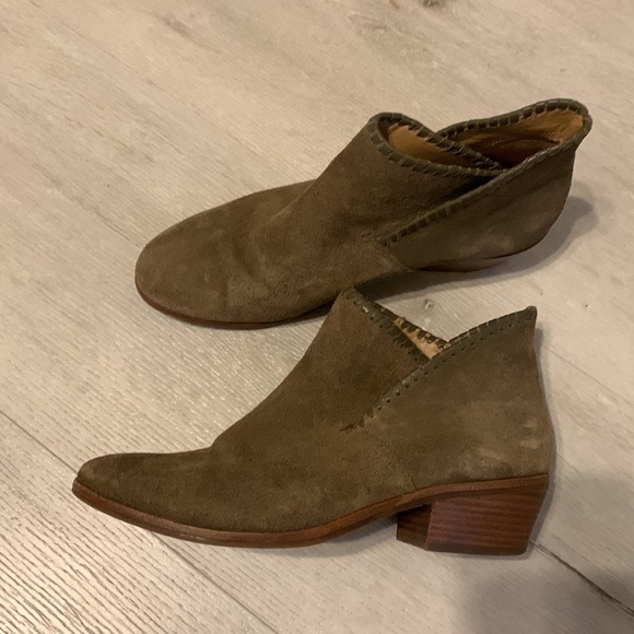 Jack‎ Rogers Suede Booties Size 7.5 brown - Picture 10 of 10